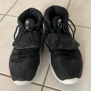 Kyrie 6